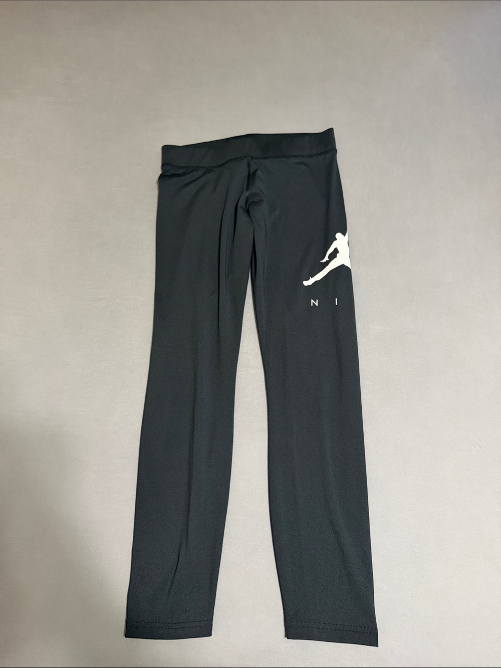 💥 KIDS Nike Black Leggings with White Jumpman Logo